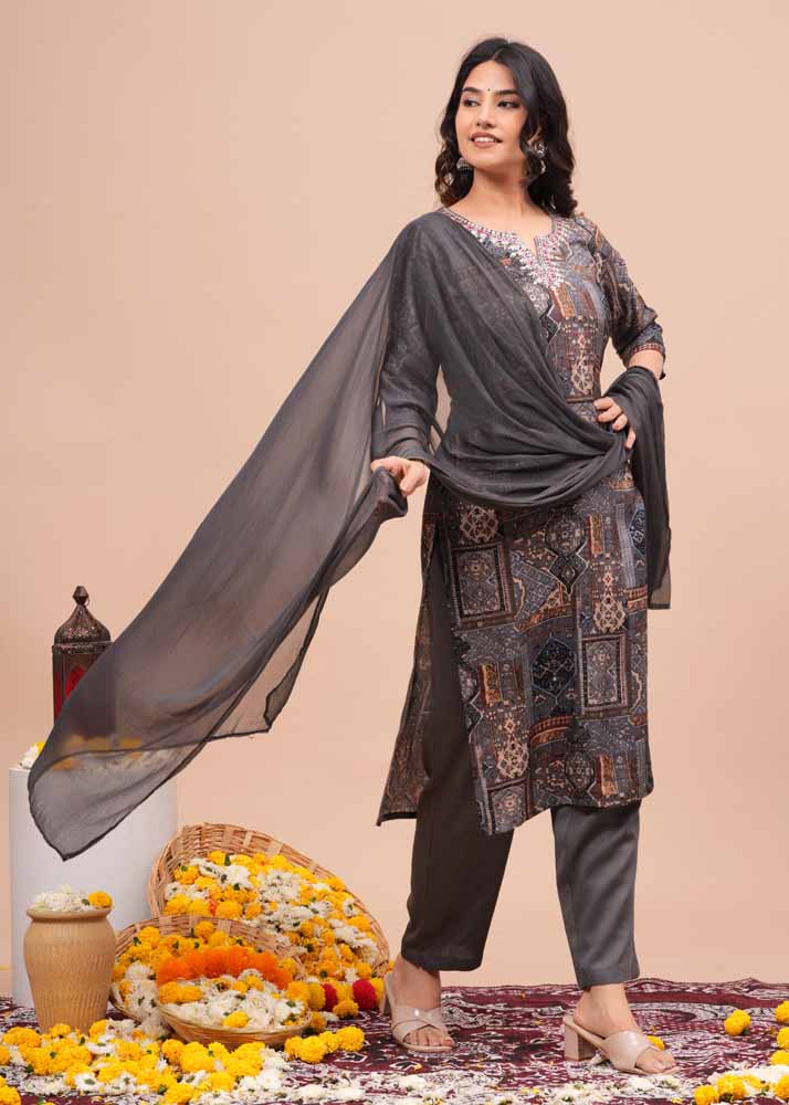 How to Select Reliable Manufacturers for Muslin Silk Kurtis for Your Boutique?